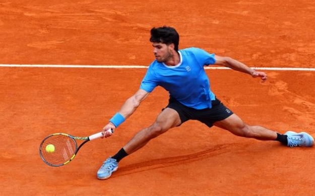 sports-tennis-frenchopen-alcaraz
