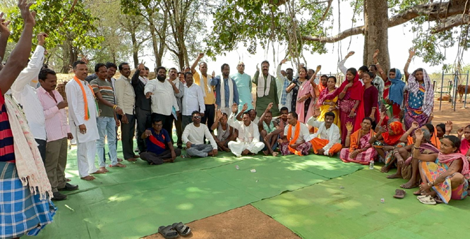 कांग्रेस के गांव चलो अभियान में नगरनार ब्लॉक के माड़पाल में हुई बैठक