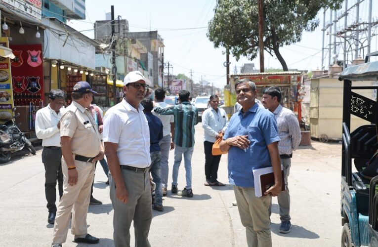 मार्ग चौड़ीकरण के कार्यों को बारिश के पहले पूरा करें : संभागायुक्त सिंह
