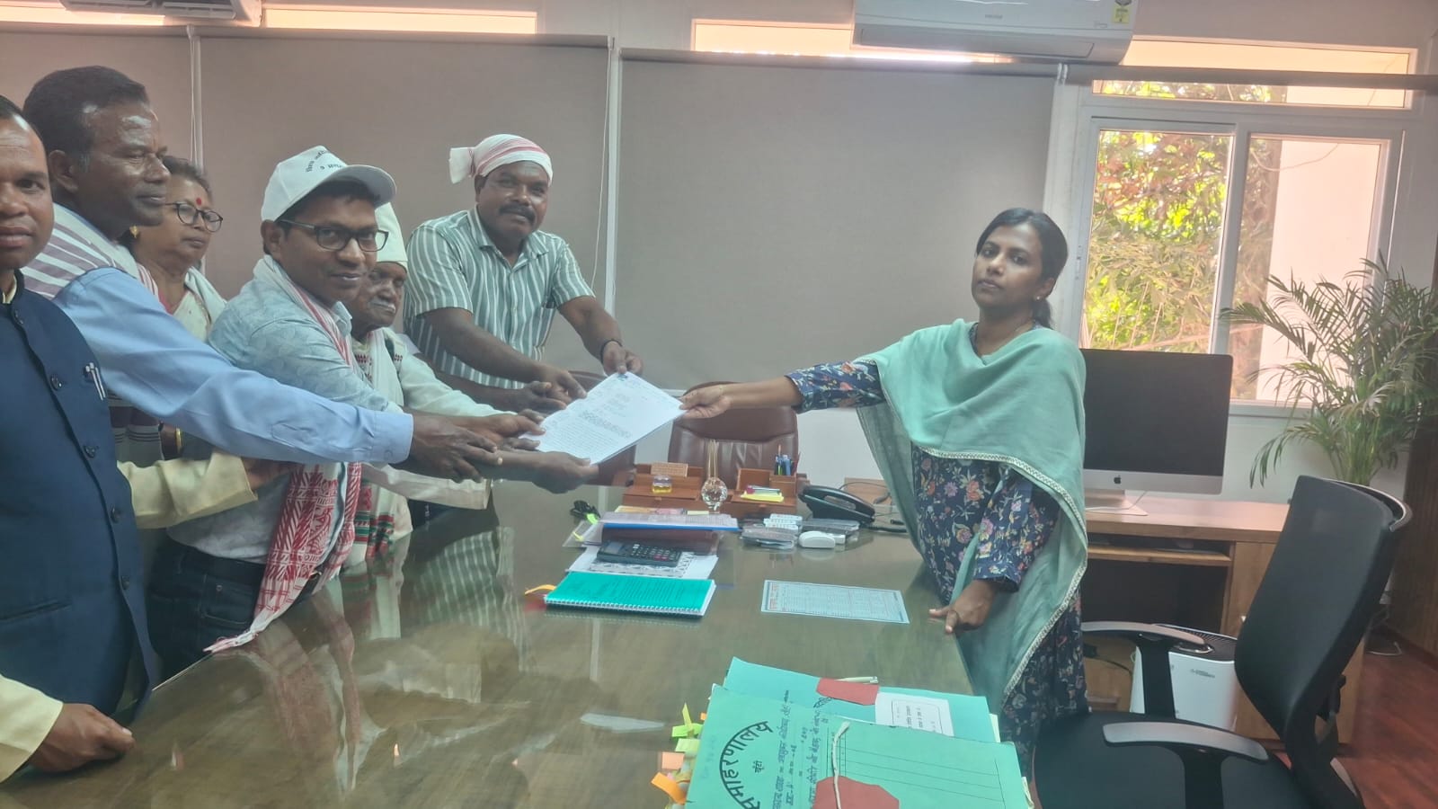 jh-adiwasi-mamanway-samitti-submitted-memorendum