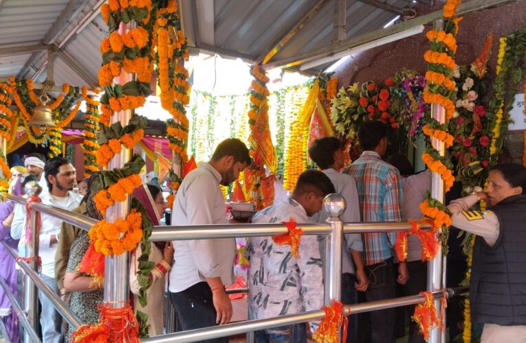 चैत्र नवरात्र के चौदस पर मंदिर त्रिलोकपुर पहुंचे 31500 श्रद्धालु