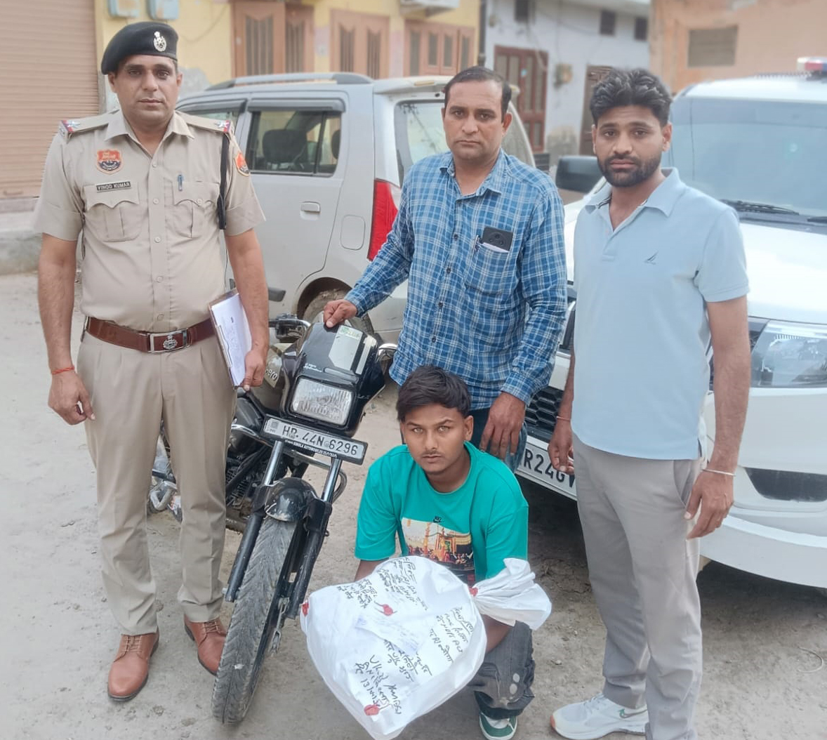 four-drug-smugglers-arrested