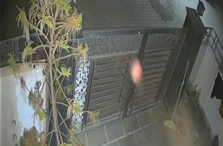 पांवटा साहिब में बढ़ती चोरी की वारदातें, घर के बाहर से बाइक उड़ा ले गए चोर, सीसीटीवी में कैद घटना