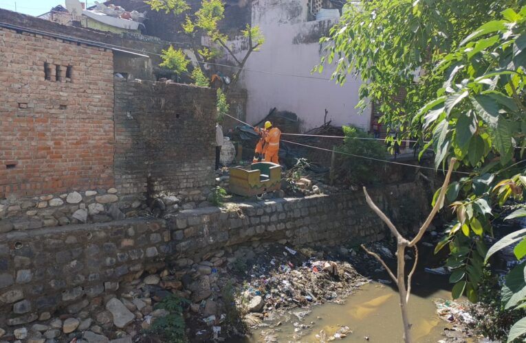 देहरादून के चार प्रमुख स्थलों पर आपदा प्रबंधन काे लेकर किया गया मॉक ड्रिल