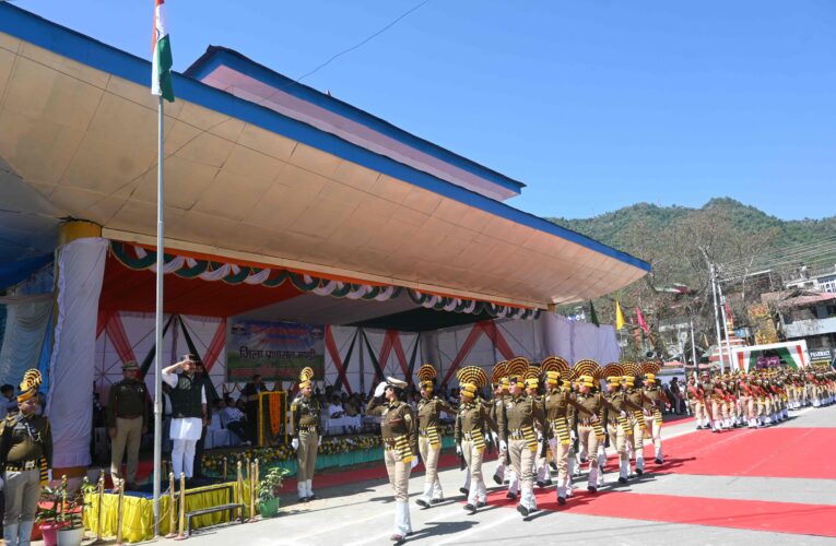 लोक निर्माण एवं शहरी विकास मंत्री ने की जिला स्तरीय हिमाचल दिवस समारोह की अध्यक्षता