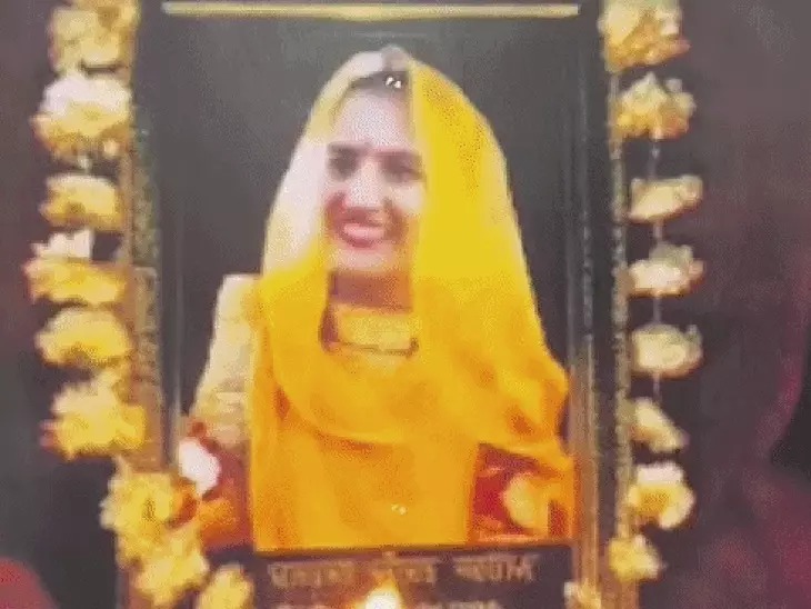 police-station-surrounded-suspicious-death-married