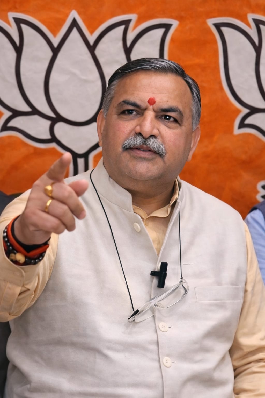 bjp-target-congress-knh