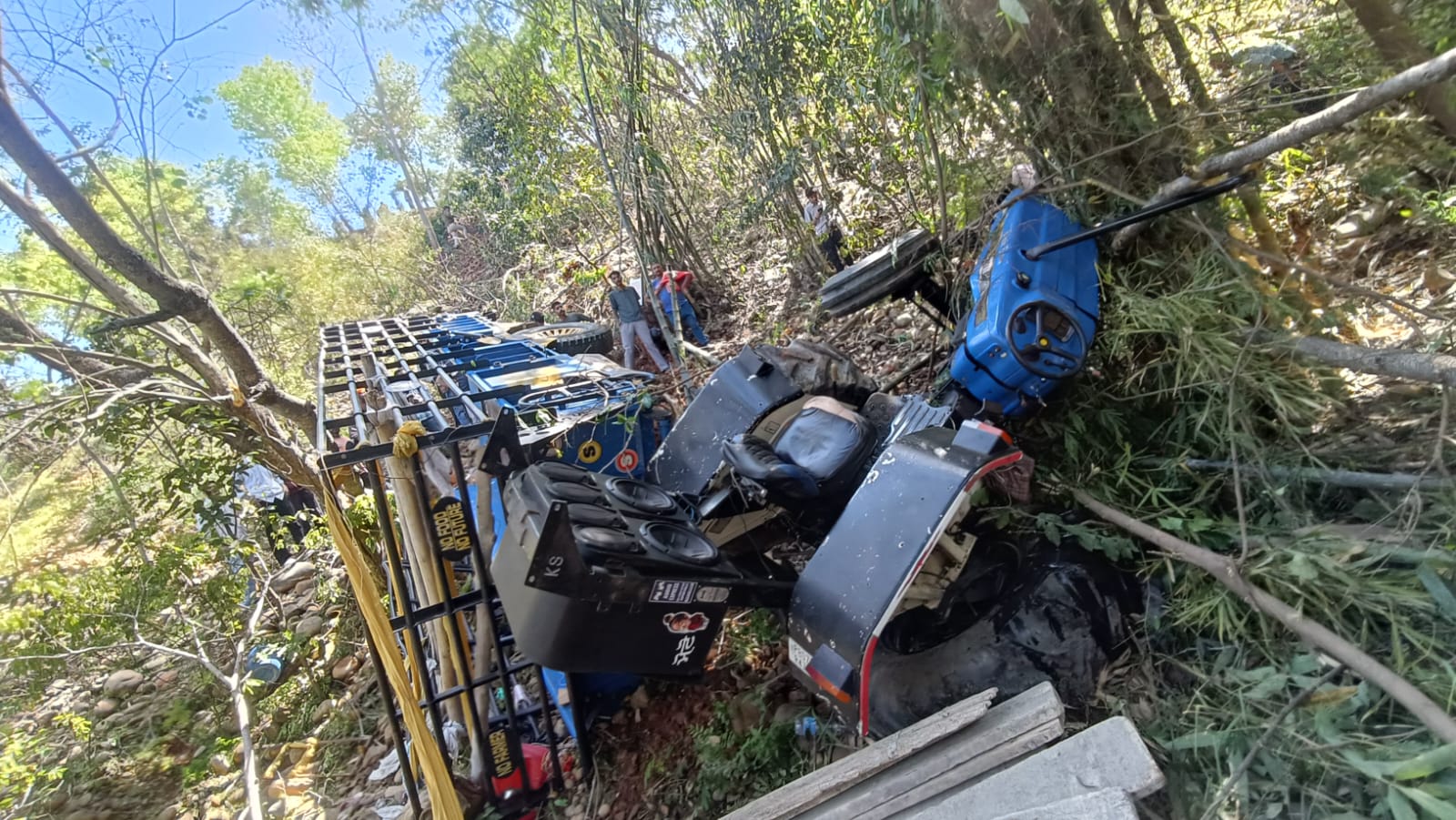 kangra-road-accident-three-dea