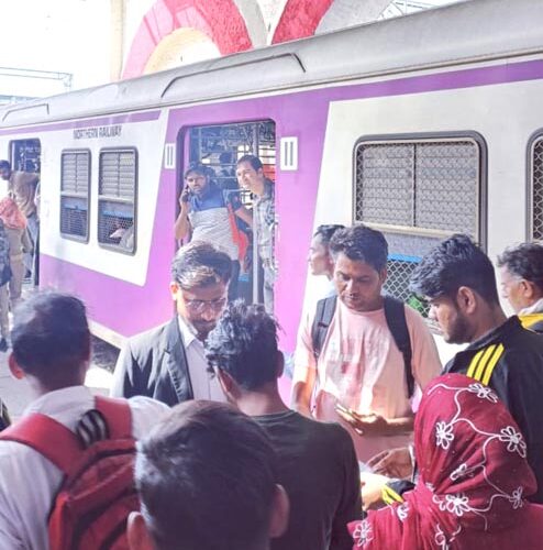 प्रयागराज टिकट चेकिंग अभियान में 1413 यात्रियों से सवा नौ लाख जुर्माना