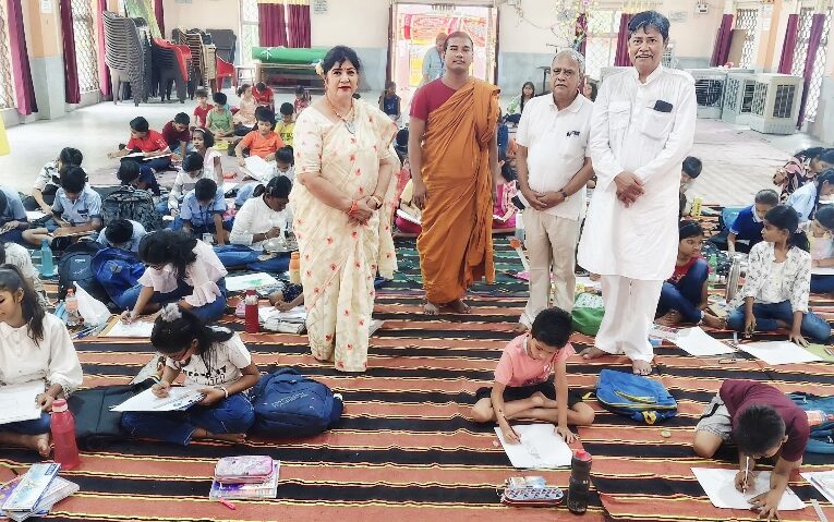 2570वीं बुद्ध जयंती पर बोधी सोसायटी में चित्रांकन प्रतियोगिता, 400 विद्यार्थियों ने लिया भाग