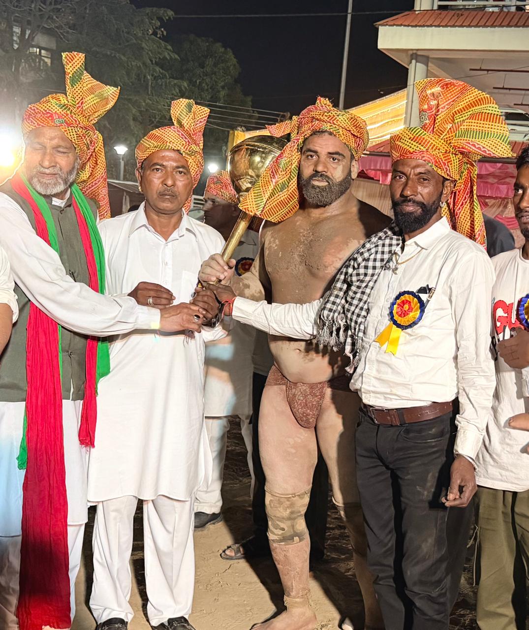 dangal-gajjan-pahlwan-smriti-d