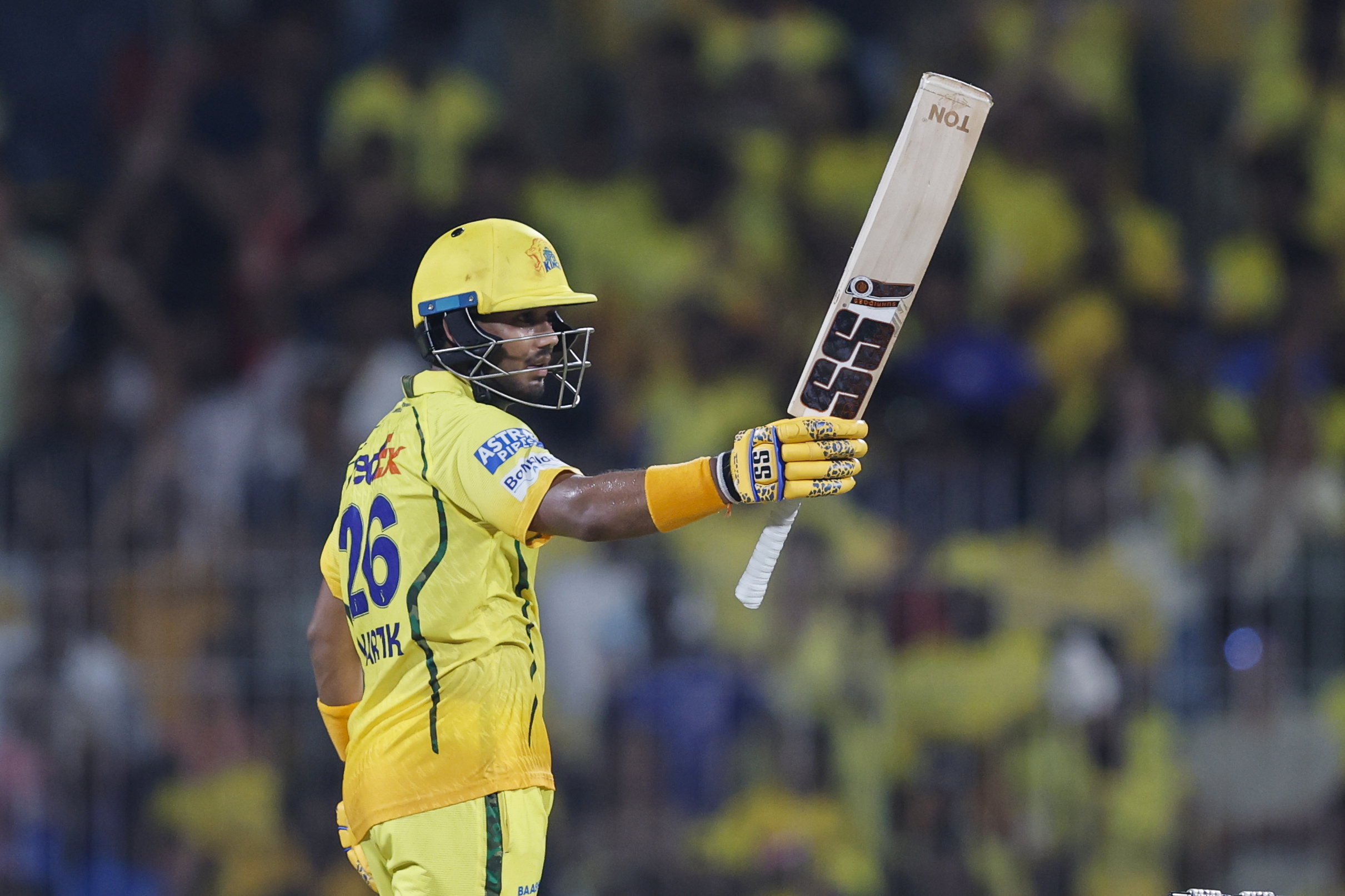 ipl-csk-gaikwad-kartik