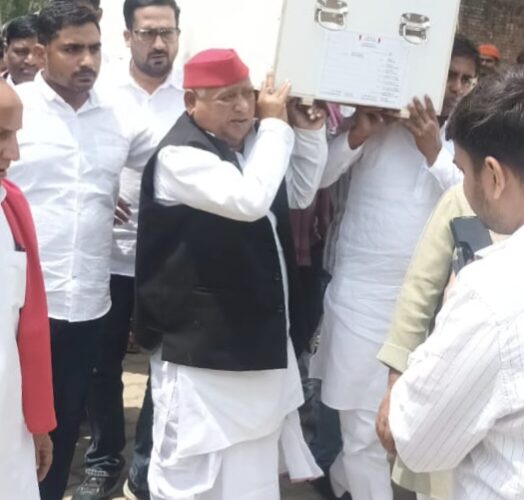 दुबई से एक माह बाद गांव पहुंचा गंगादीन का शव, नम आंखों से दी गई अंतिम विदाई