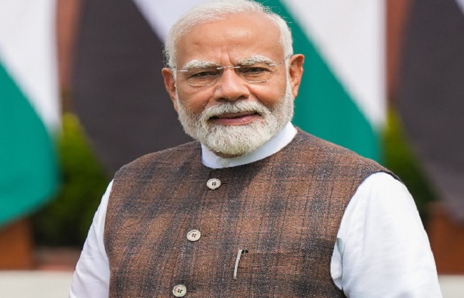 pm-wishes-maharashtra-gujarat