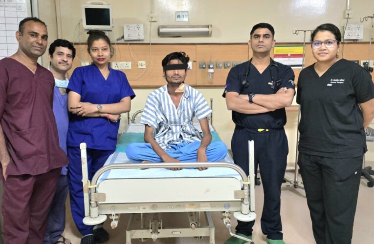 10 साल से खाँसी में खून की समस्या झेल रहे युवक को अम्बेडकर अस्पताल में मिली नई जिंदगी
