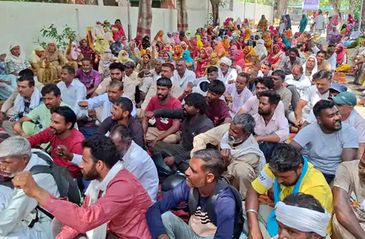 municipal-workers-went-on-stri