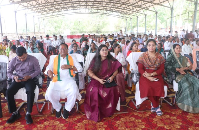 सूरजपुर : कुदरगढ़ धाम में भव्य रूप से मनाया गया सोमनाथ स्वाभिमान पर्व