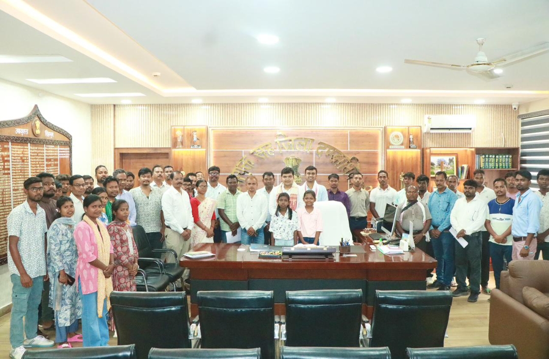 jh-representatives-of-muhlla-library