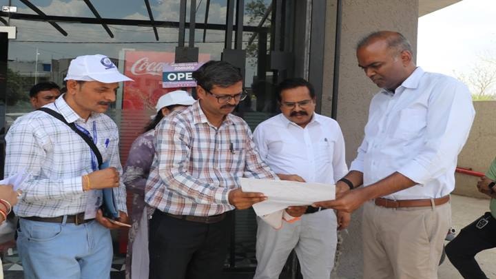 mp-vidisha-divisional-commissioner-inspected-the-c