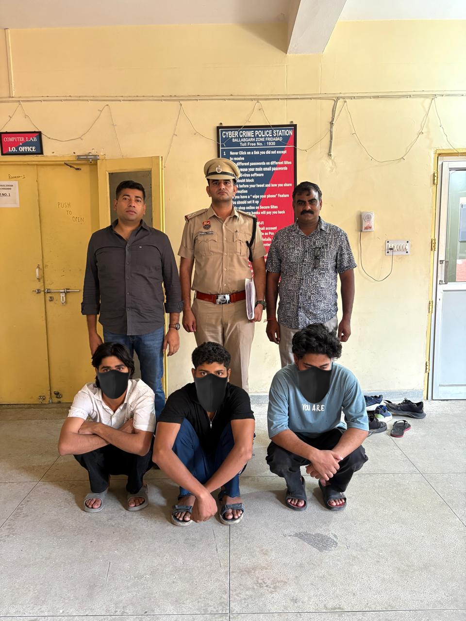 fbd-phone-hake-froud-2-arrest