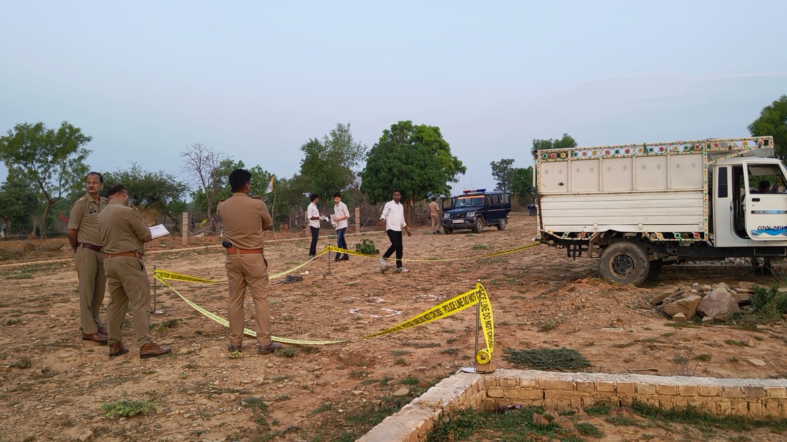 up-cow-smuggler-injured-encoun