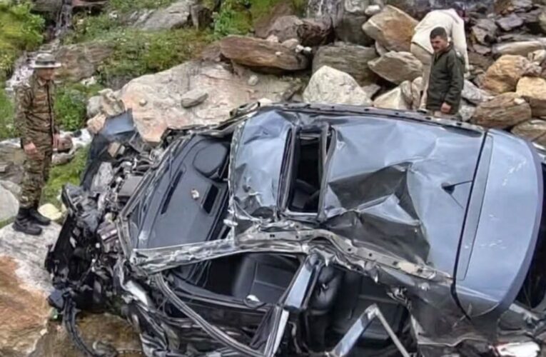लाहौल में हुए सड़क हादसे में हरियाणा के मां बेटे की मौत