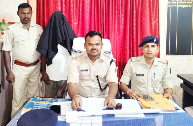 ऑनर किलिंग मामले में पिता गिरफ्तार, हत्या में प्रयुक्त कुल्हाड़ी भी बरामद