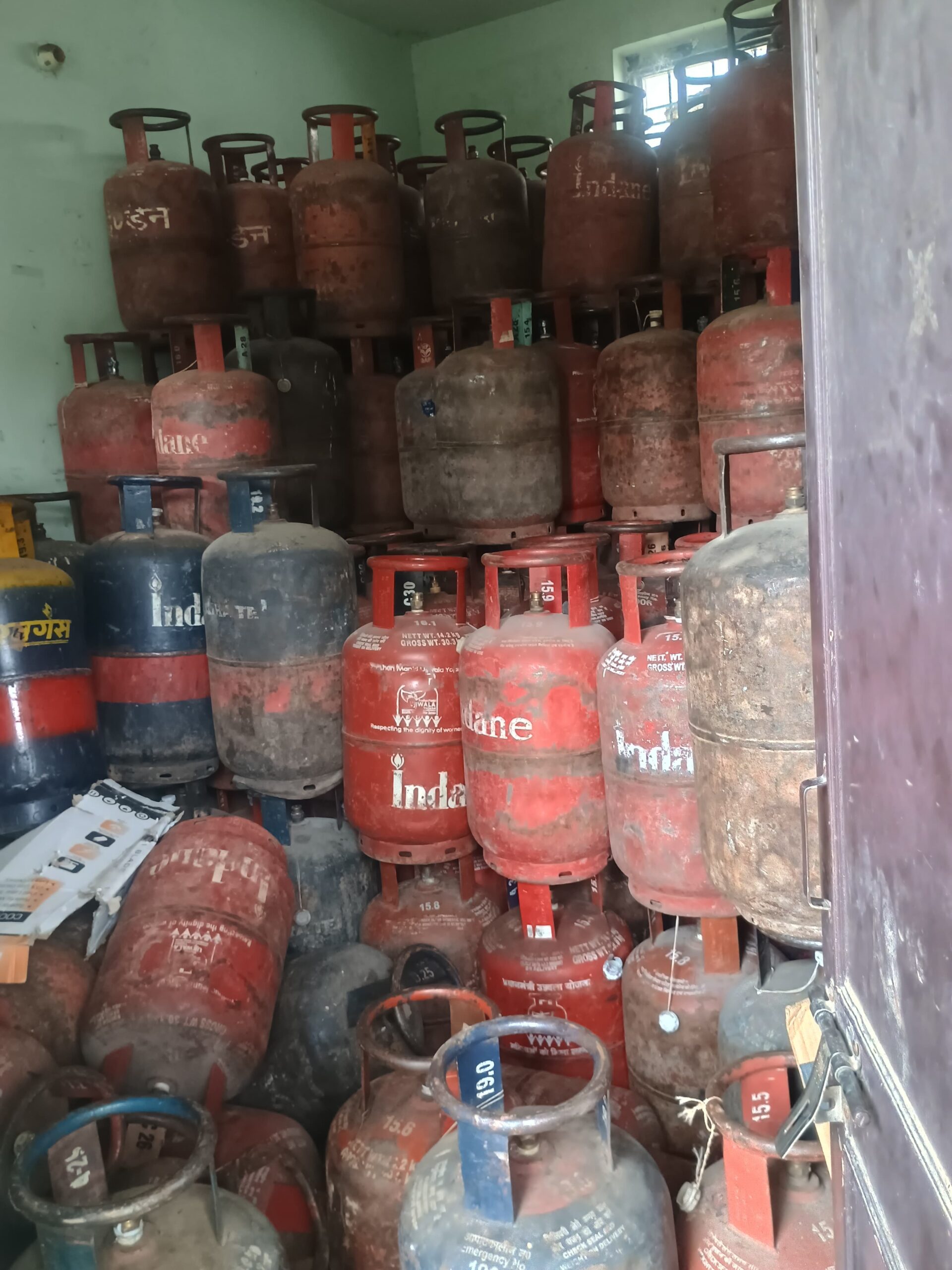 illegal-gas-business-action