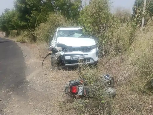 speeding-car-hits-bike-two-die