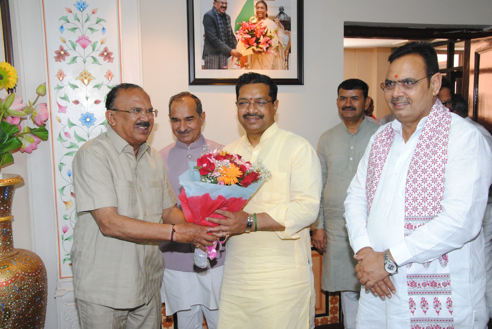 rajya-sabha-candidates-courtesy-call-