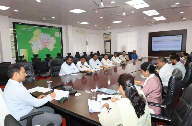 लंबित मामलों का अधिकारी जल्द कराएं निष्पादन : उपायुक्त