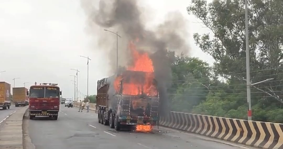 massive-fire-breaks-out-morena