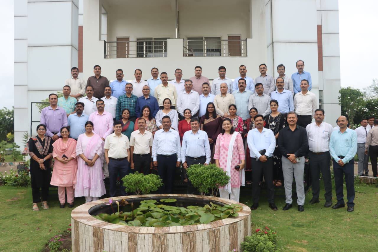 madhya-pradesh-police-academy-drawing-and-disbursi