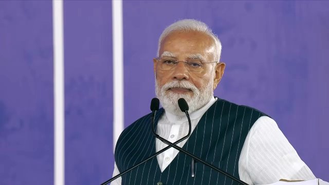 pm-modi-gujarat-cg-semi-osat