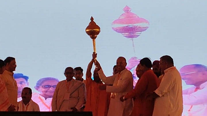 cm-yogi-sambhal-hari-har-mandir