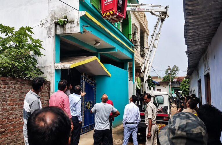 एनआइए की टीम ने की छापेमारी, डिजिटल सामग्री को लिया कब्जे में