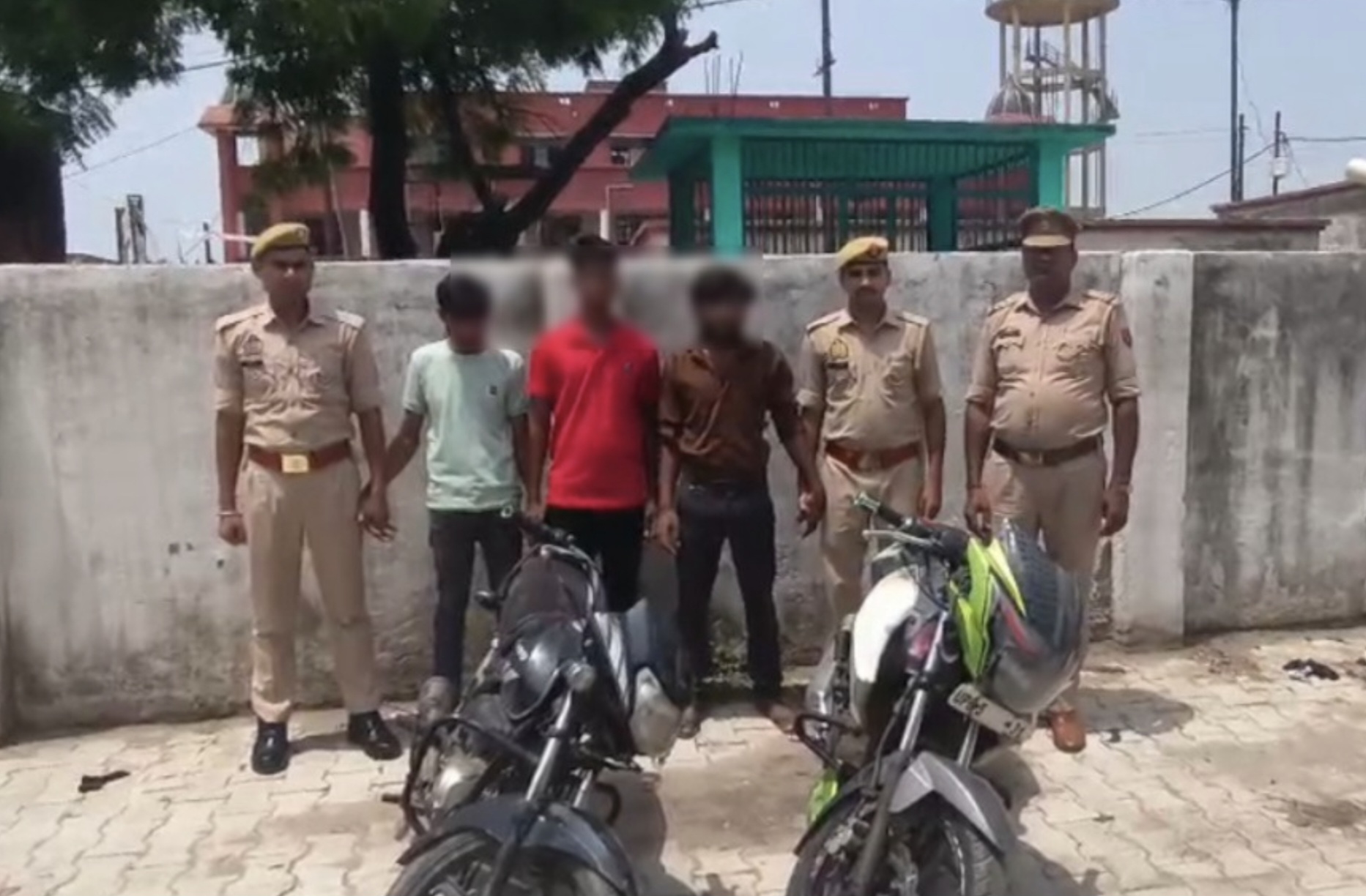 up-hathras-3-thiefs-arrested