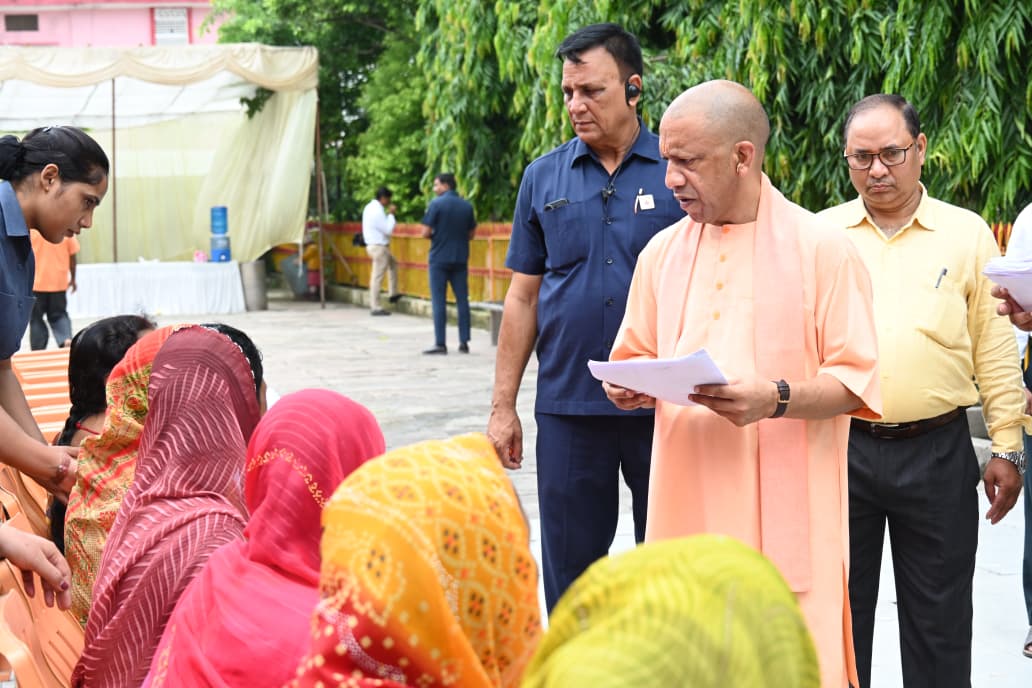 up-cm-yogi-janta-darshan-gkp