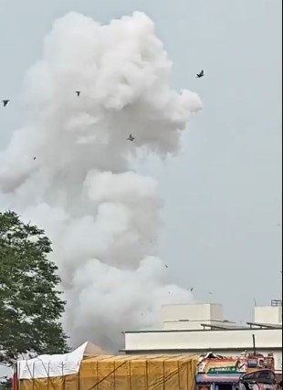 ahmedabad-fireworks-factory-fire-pm