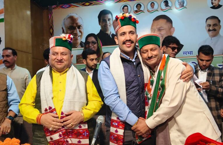 पूर्व भाजपा प्रत्याशी बृजलाल कांग्रेस में शामिल, सैकड़ों समर्थकों ने भी थामा पार्टी का दामन