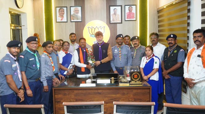 scout-and-guide-family-meets-bjp-state-president