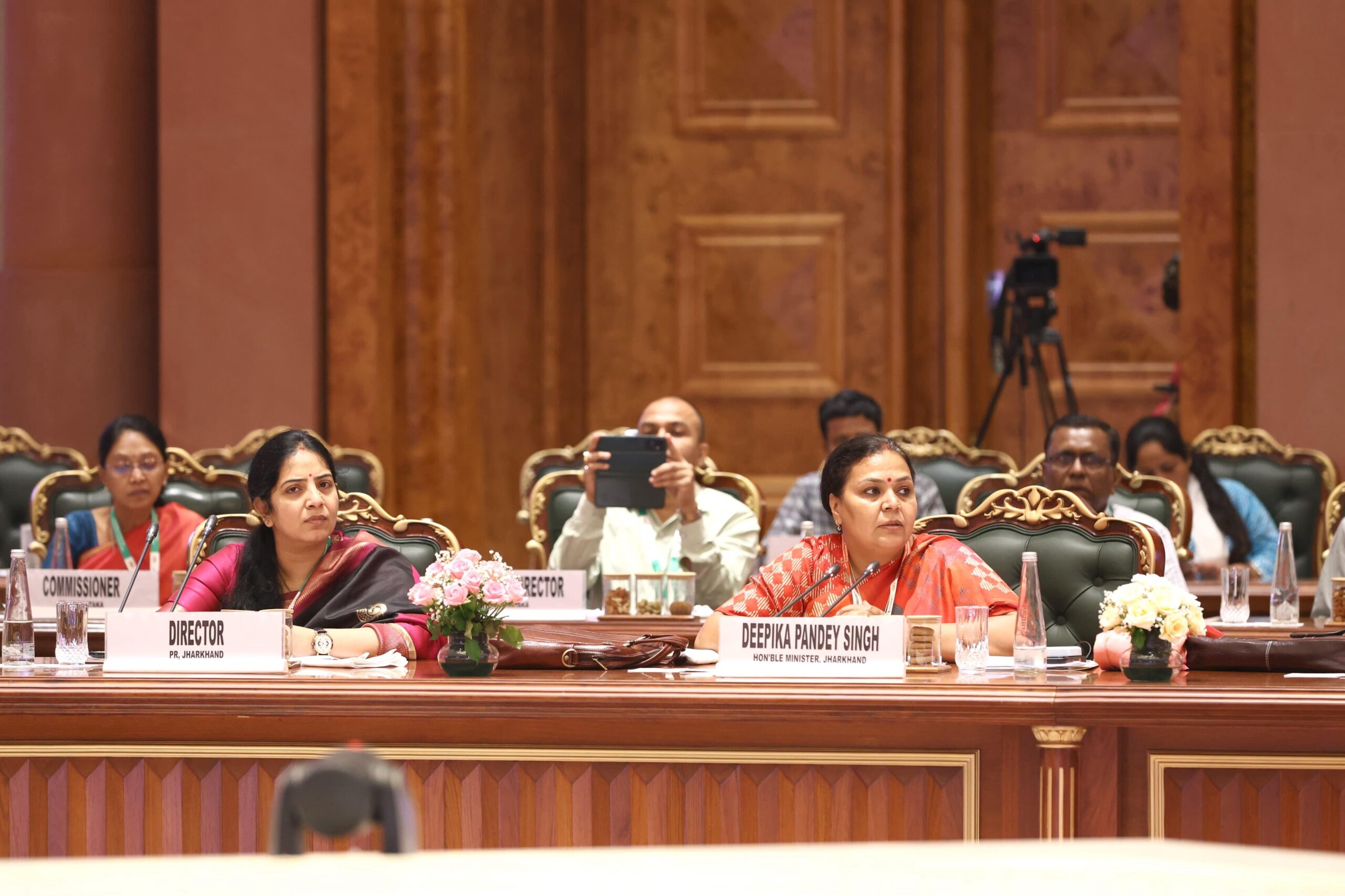 jh-minister-attended-delhi-worshop-palaced-demand