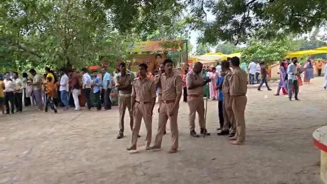 devotees-throng-shiva-temples-