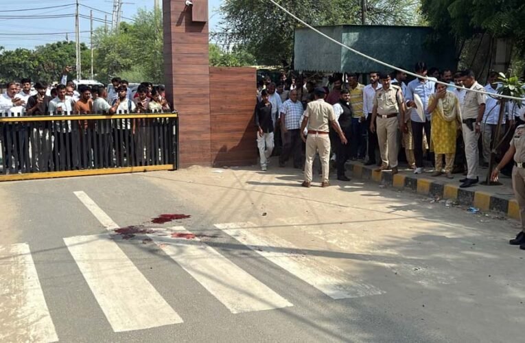 हिसार में दिनदहाड़े पेशी पर आए गैंगस्टर को गोलियों से भूना, दो साथी भी घायल