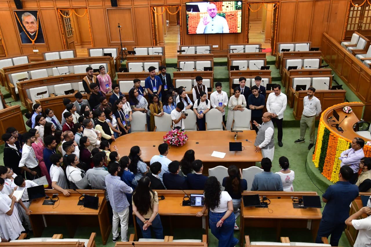 vijender-gupta-discussions-student
