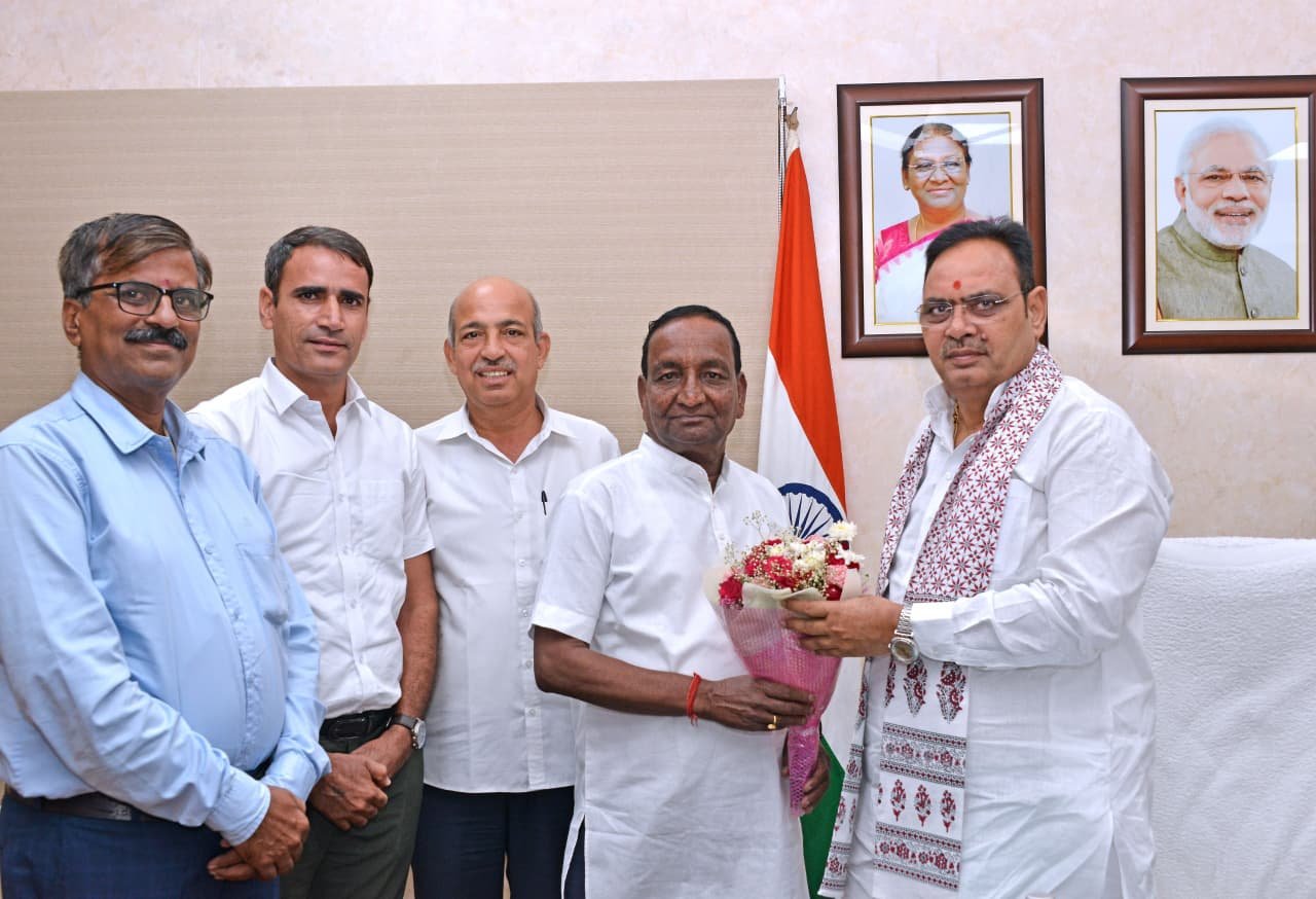 bikaner-to-receive-a-gift-cm