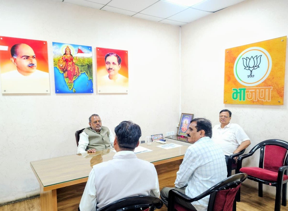 party-workers-public-grievances-minister-kushwaha-