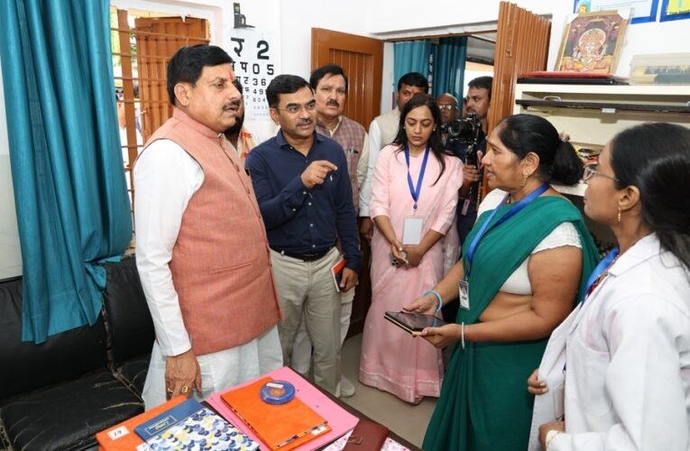 मुख्यमंत्री डॉ. यादव ने उप स्वास्थ्य केन्द्र तलून का किया निरीक्षण, स्वास्थ्य सुविधाओं का लिया जायजा