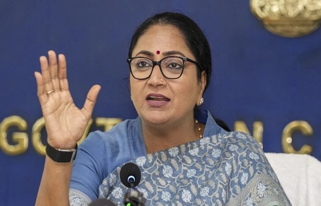 delhi-govt-crack-down-pollution-action-against-ind