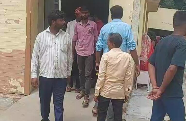 शटडाउन के बाद भी 11 हजार वोल्ट लाइन में दौड़ा करंट, संविदा लाइनमैन की मौत
